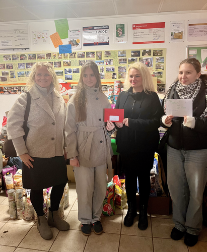 Achtklässlerinnen spenden an das Tierheim Gotha-Uelleben