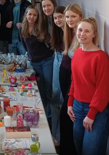 Klasse 10c mit Frau Bettina Graf.PNG