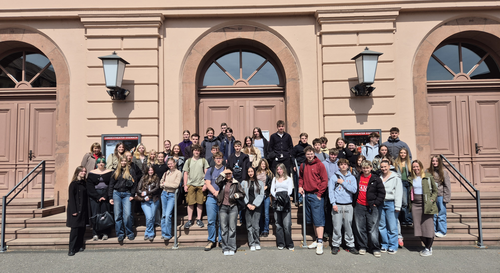 Theaterbesuch der 11. Klassen: „Frühlings Erwachen“ in Eisenach